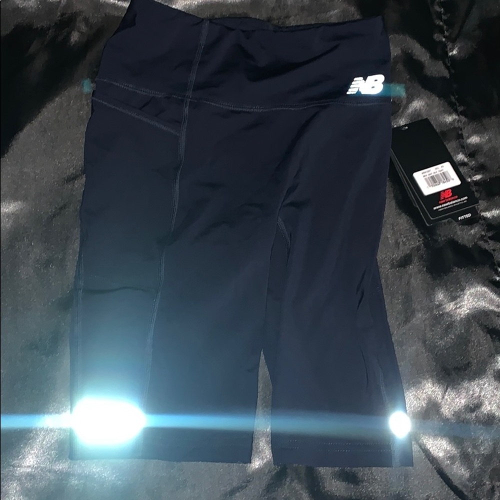 NWT New Balance kneelength fitted spandex